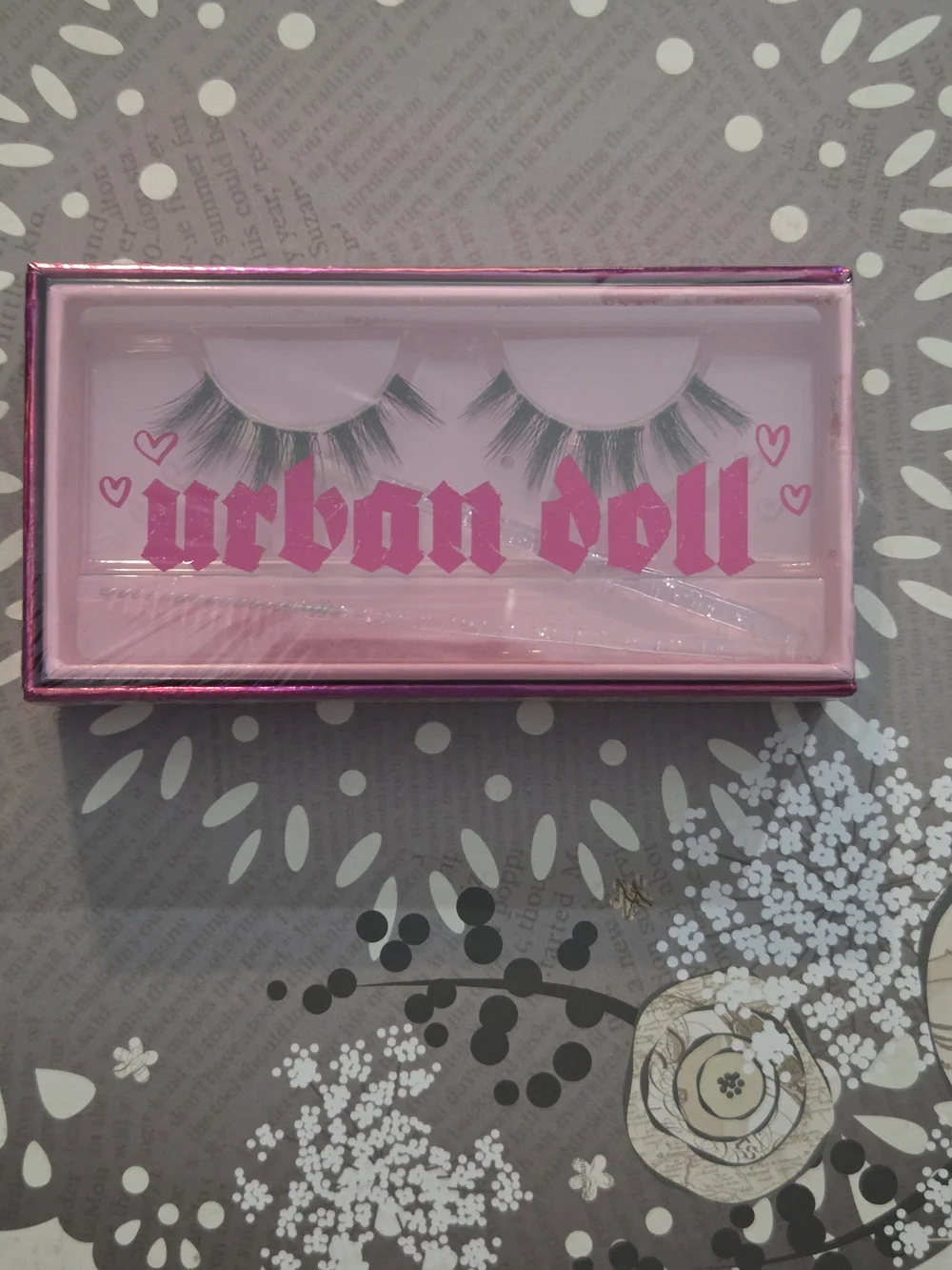 Pagevine Makeup Bundle with Urban Doll Lashes - Pink & Black